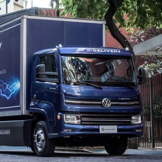 Side view of a VW e-delivery truck.